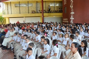 3. niños homenajeados padre emiliano
