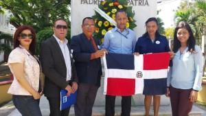 Los periodistas Dellanira Herasme, Jhonny Jaquez, Abel Rojas, José Alfredo Espinal, Fior D´Aliza Taveras y Wendy Almonte. Al acto asistieron fundadores y miembros de la entidad