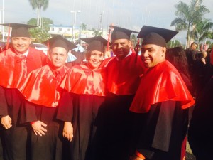 los-5-graduandos
