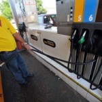 El precio medio de la gasolina en América es 120 veces mayor al de Venezuela.