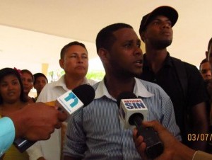 Estudiantes UASD denuncian no encuentran secciones para inscribirse