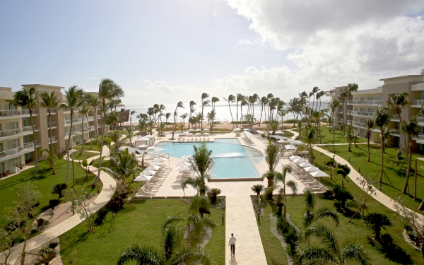 Medina inaugura Westin Puntacana Resort & Club; generará cientos de empleos.
