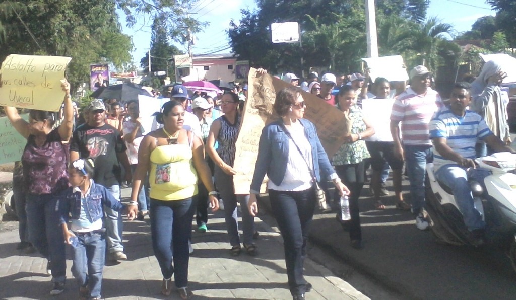 Brasil: Más de 20.000 campesinos marchan por la capital demandando una reforma agraria