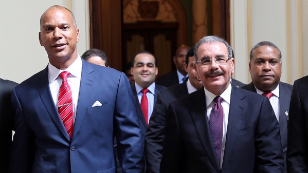Presidente Danilo Medina felicita a Moisés Alou