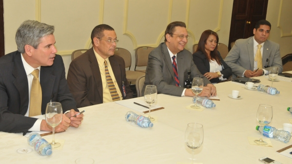 Ministro Gustavo Montalvo presenta nueva Comisión de Veeduría de la CAASD