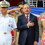 Presidente encabeza desfile militar del 170 aniversario Independencia Nacional‏