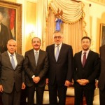 Presidente Medina recibe representantes del CARLAC