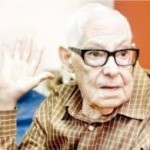 Presidente Medina pensiona a Mundito Espinal y a otros seis cronistas de arte‏