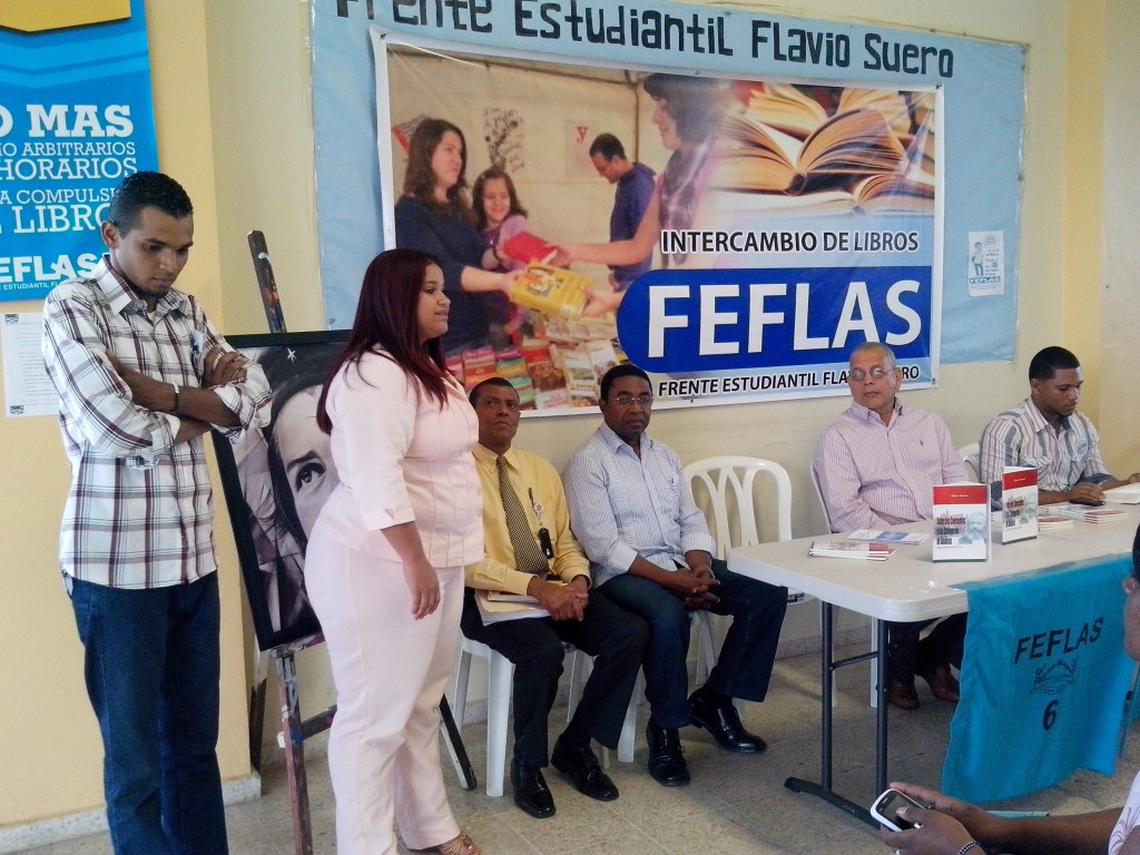 Culmina Éxitoso Intercambio de libros del FEFLAS
