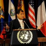 Correa reflexiona sobre restricciones internacionales que frenan el desarrollo