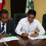 INTABACO y AGRODOSA firman acuerdo que dotara de un seguro a productores y empresarios