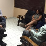 Comisión de periodistas visita al general por robo equipo