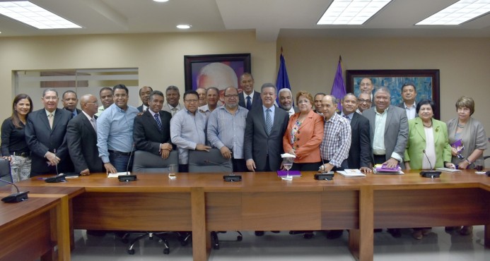 PLD se reactiva; Presidente se reúne con secretarios para“energizar”