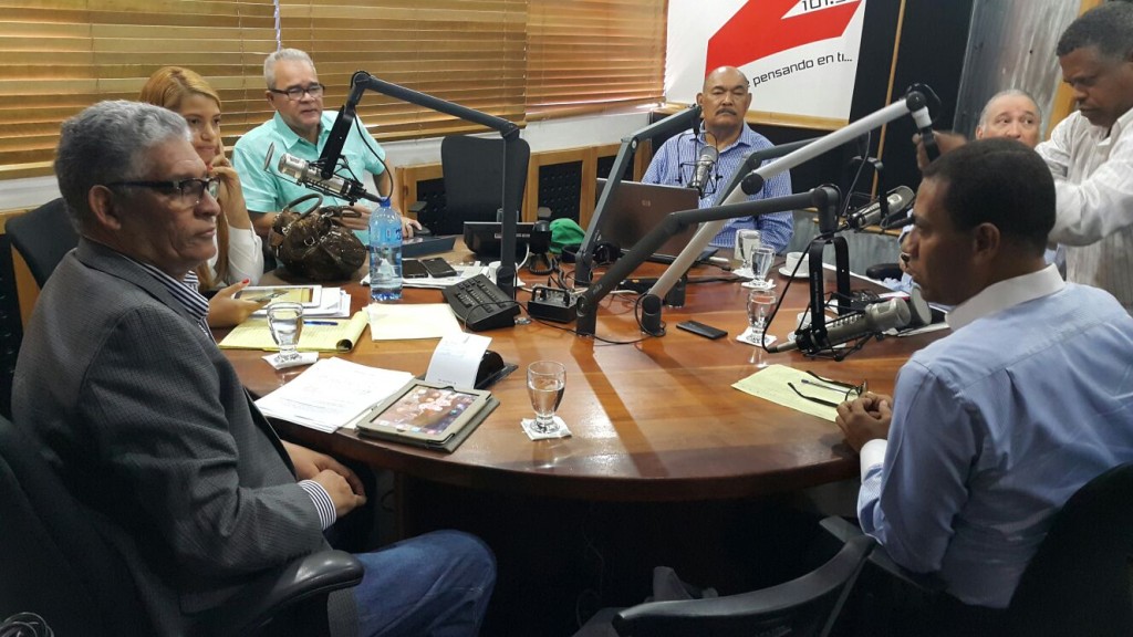 Politólogo destaca crisis de liderazgo en Elecciones en Estados Unidos.