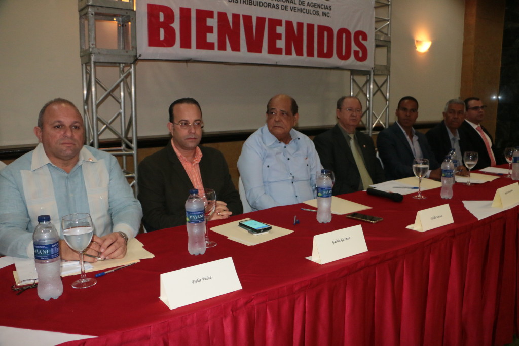 Dealers del Cibao pagaron en 2016 mil millones de impuesto al Estado