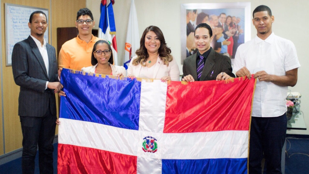 Ministerio de la Juventud envía jóvenes a participar en programa de capacitación en China