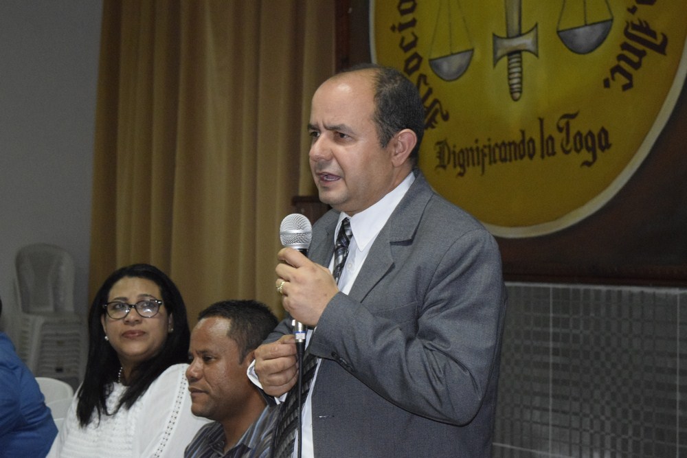 Presentan en Santiago la «Tripleta Ganadora» para seguir frente al CARD