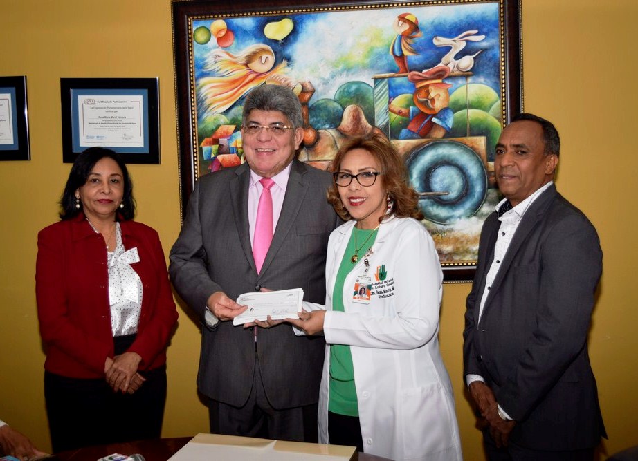 FONPER entrega suma de 2 millones para la construcción de un edificio del Hospital Infantil Arturo Grullón