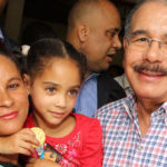 Presidente felicita las madres y resalta amor sin límites de las dominicanas.