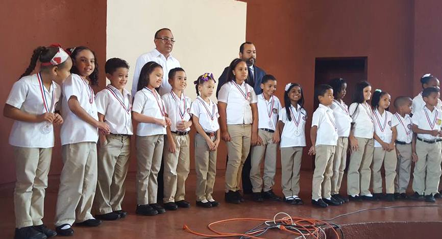 Colegio Emiliano Tardif entrega mérito estudiantil en honor a Amín Abel Hasbún