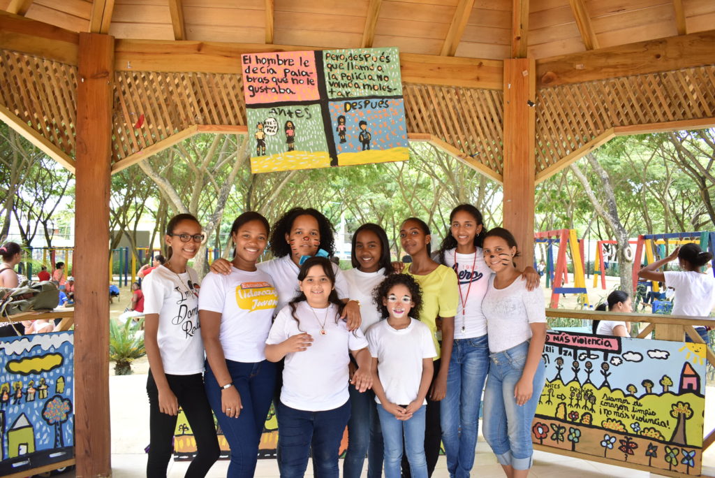 La alegría de Children International se siente en el Parque Central de Santiago de los Caballeros