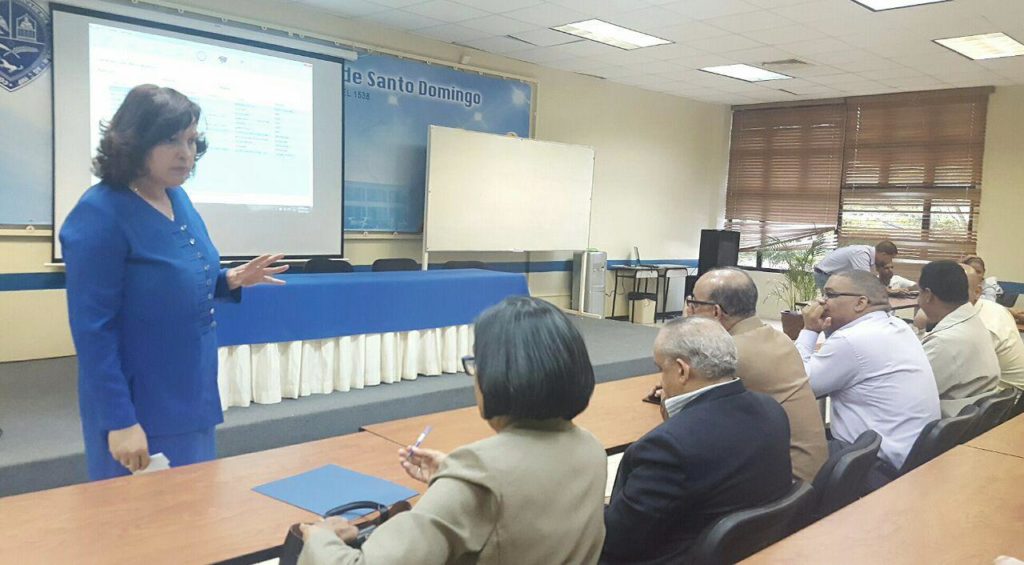 Presentan 6 aplicaciones que agilizarán procesos en la UASD Santiago.