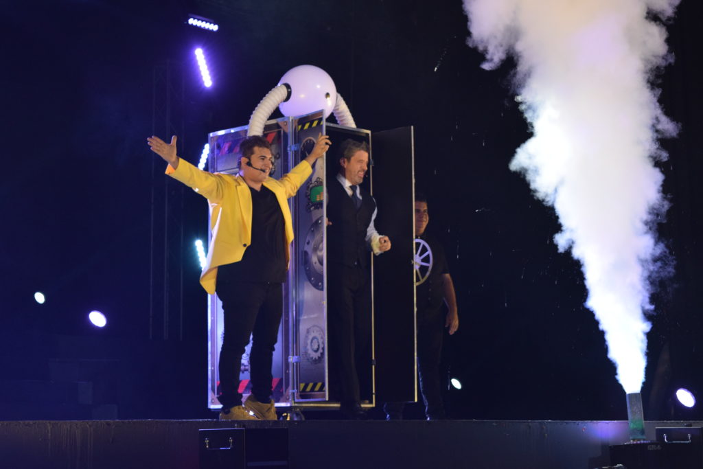 Con éxito se presenta espectaculo “Ilusionistas Of The World”