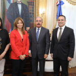 Danilo Medina recibe visita cortesía presidenta Altice en el país, Ana Figueiredo. Empresa continuará apoyando República Digital