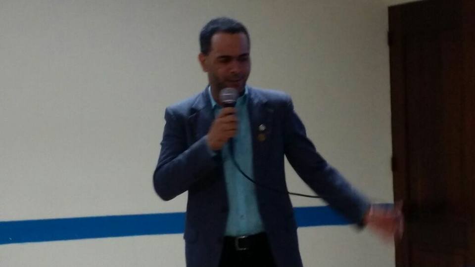 Amenazan de muerte periodista y ecologista de Santiago