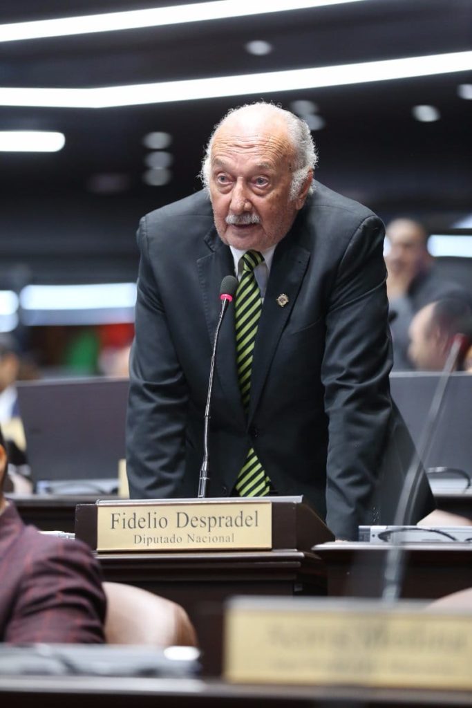 Resolución de Comisión de diputados busca solicitar a la UASD la creación de 1000 nuevas plazas de Becas, Estudio y Trabajo (BET)