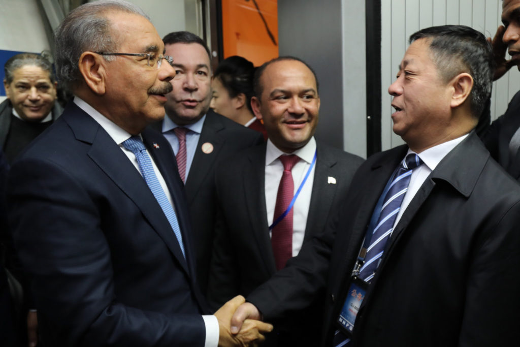 Danilo llega a Beijing, República Popular China