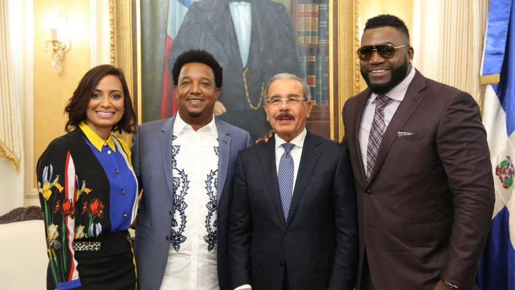 Presidente Danilo Medina juramenta a David Ortiz, embajador Buena Voluntad y recibe visita de Pedro Martínez Inbox x