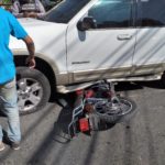 Joven resulta herida en accidente de tránsito en la Villa Olimpica de Santiago