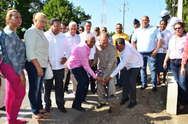 Iniciaran construcción línea de impulsión acueducto “Ciudad Juan Bosch, Hato del Yaque-La Canela”