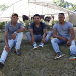 ESTUDIANTES DE INGENIERÍA AGRONÓMICA DE UCATECI REALIZAN PRÁCTICAS DE CULTIVO EN INVERNADERO UNIVERSITARIO