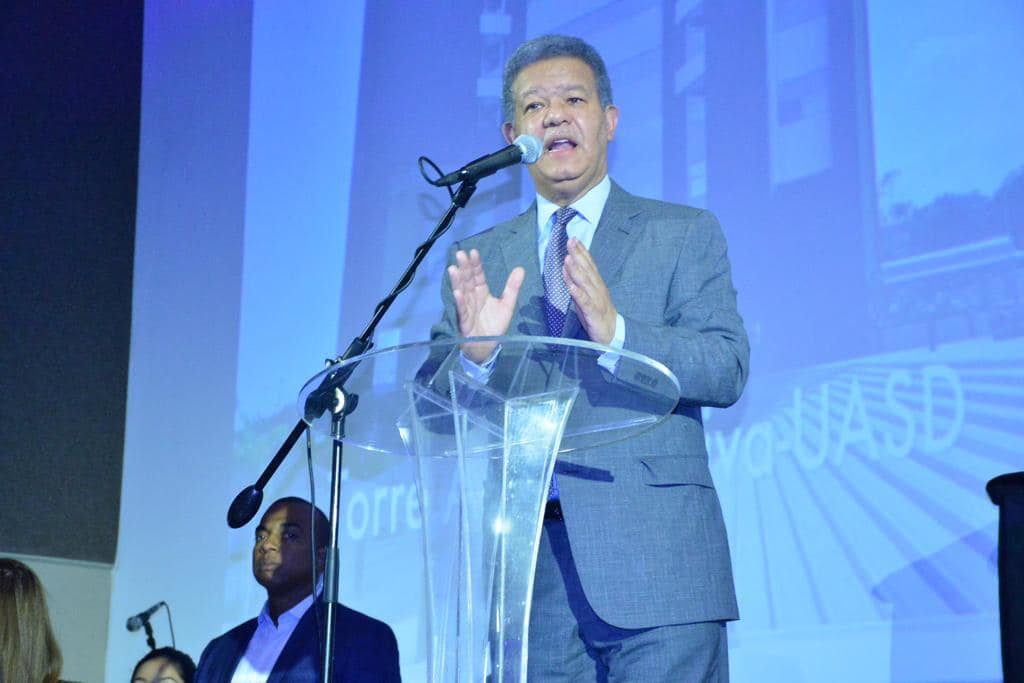 Profesores universitarios respaldan aspiraciones de Leonel Fernández