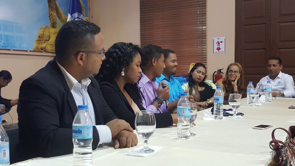 Celebran día del periodista