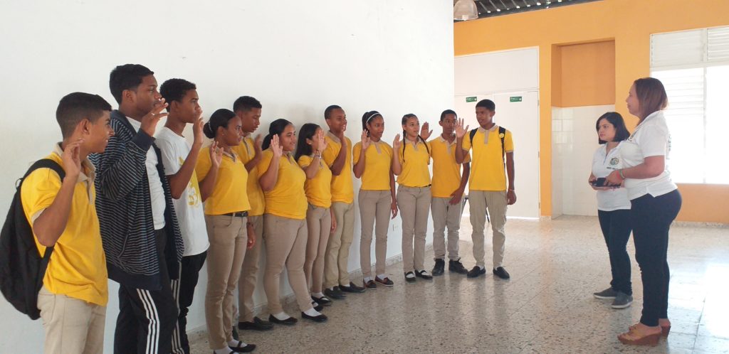 Juramentan Club Ecológico Simón Bolívar