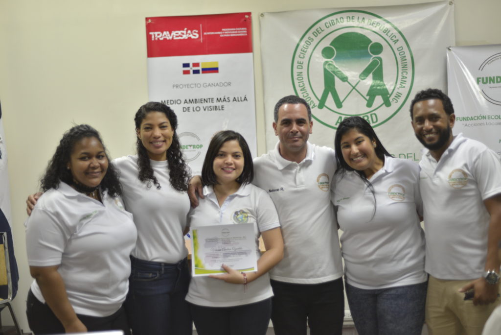 Viviana Andrea Agudelo es nombrada Embajadora de Buena Voluntad en representación de la FUNDETROP en Colombia.