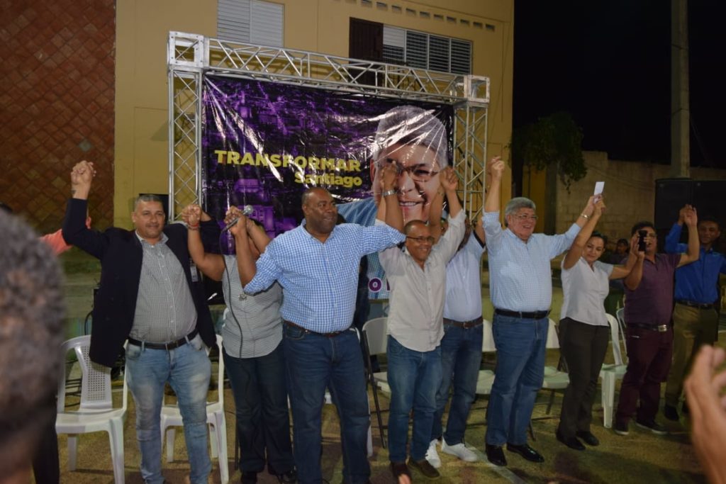EQUIPO DE MELIDO GUZMÁN APOYA A FERNANDO ROSA