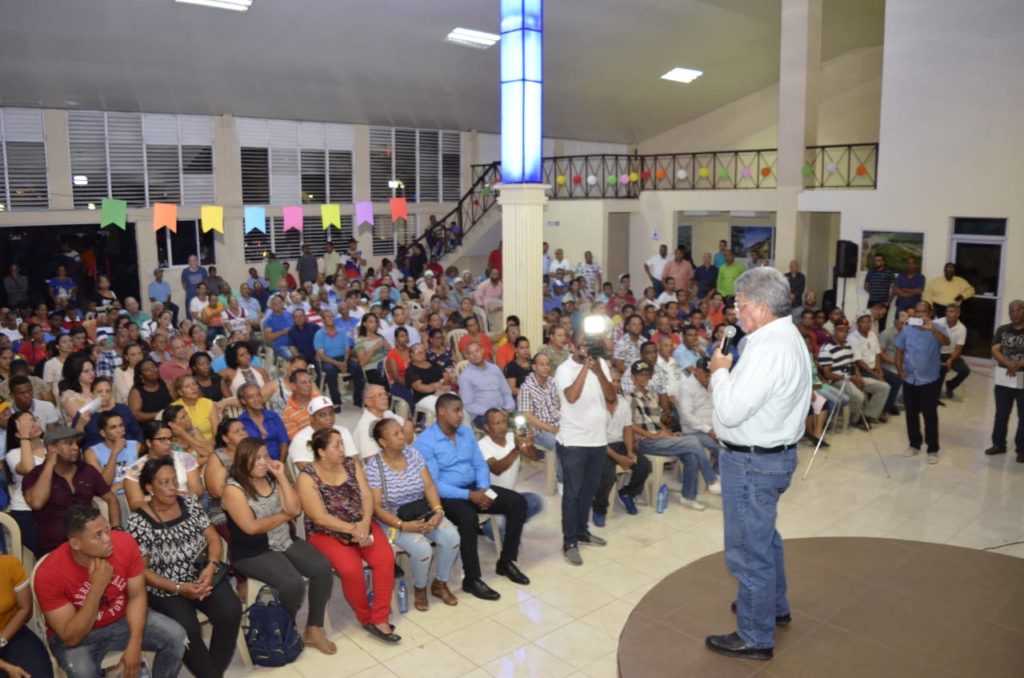 Fernando Rosa pide a la gente no dejarse engañar por quienes desde el Ayuntamiento no han cumplido sus promesas