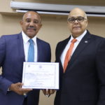 TONY PEÑA RECIBE CONDECORACIÓN DEL CONSEJO NACIONAL DE DROGAS
