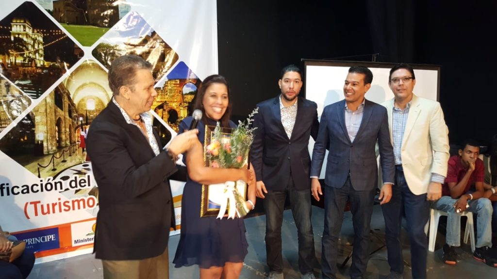 Realizan Congreso de Turismo Naranja