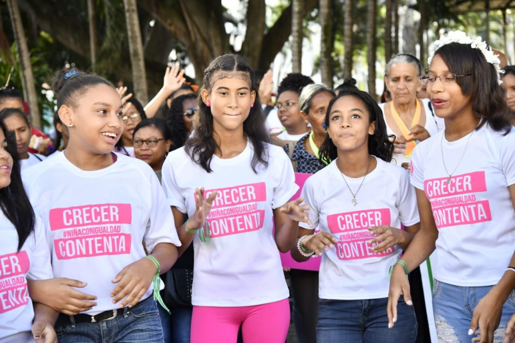 Parada contra la violencia repudia toda forma de violencia contra las mujeres