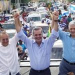 Abinader, Estrella y Rodríguez encabezan carabana del PRM en Santiago