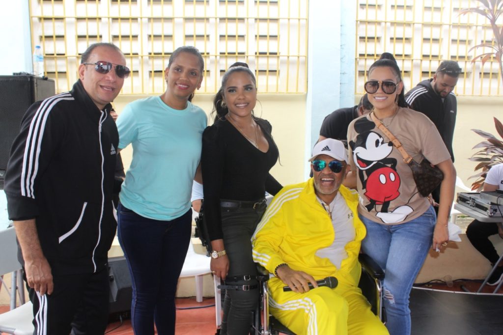 NELSON JAVIER AGASAJA INTERNAS RAFEY MUJERES CON ALMUERZO NAVIDEÑO