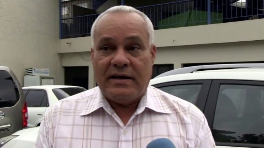 Avería en tubería de Coraasan destruye casa del periodista José Guillermo Saleta.