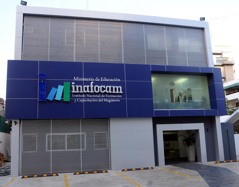 El MINERD a través del INAFOCAM abre convocatoria a las instituciones de educación superior para propuestas formativas de posgrado.