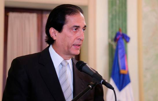 Presidente manda a parar construcción de proyecto hotelero en Cotubanamá