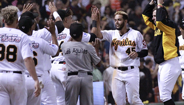 Águilas demuestran valía en “El Valle de la Muerte”; vencen Leones y se miden al Licey